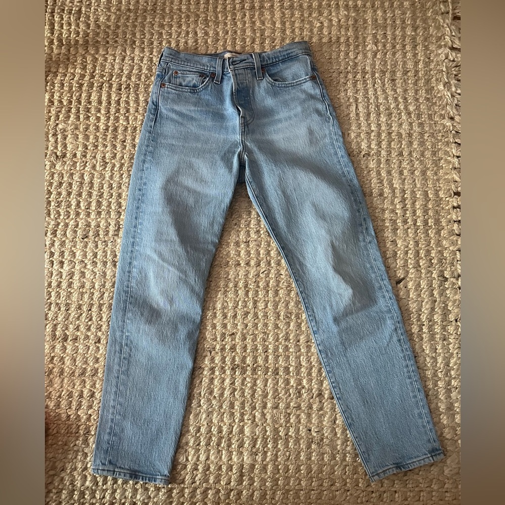 Levi wedgie fit jeans. Size 26
